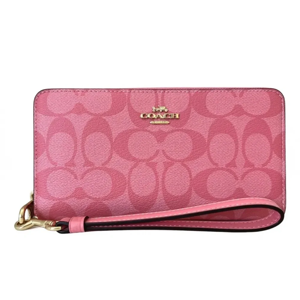 Coach Signature‎ Pink Wristlet
